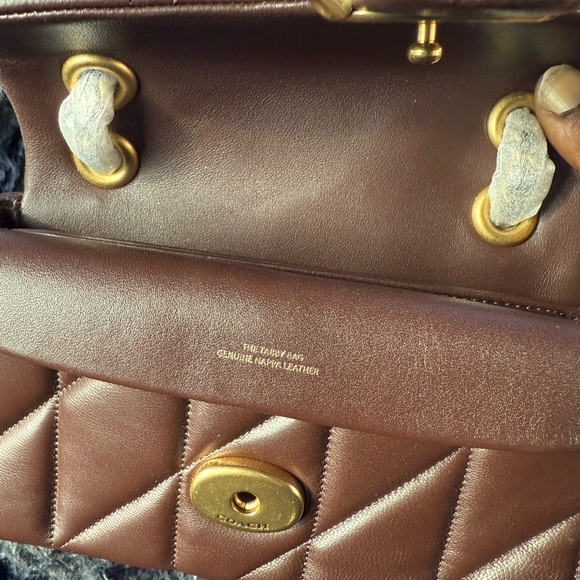 COACH Tabby Shoulder Bag 20 - Picture 3 of 5